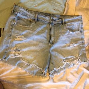 American Eagle size 18 tomgirl midi jean shorts